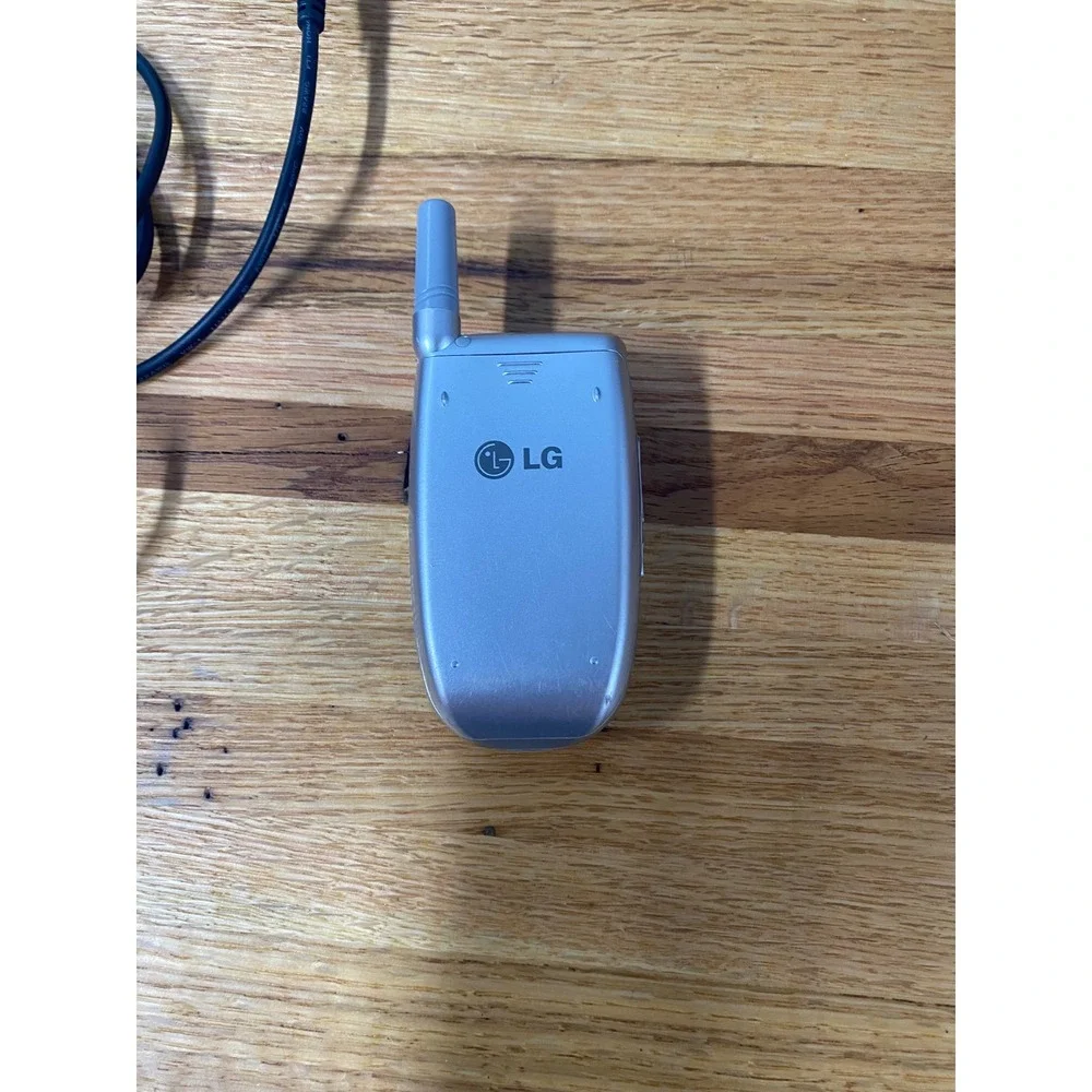 Vintage LG Silver Flip Phone TracFone Cell Phone Prop Collector - Tested Works